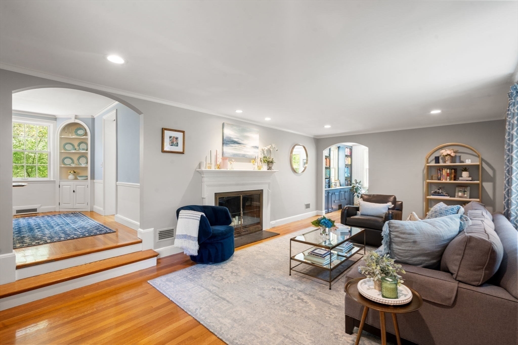 14 Standish Rd