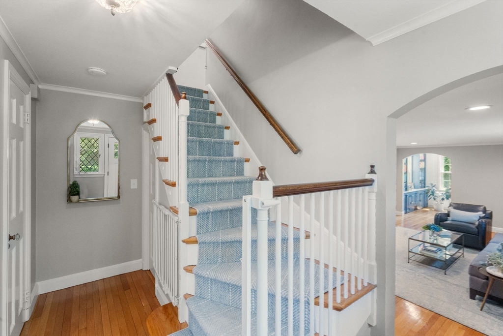 14 Standish Rd