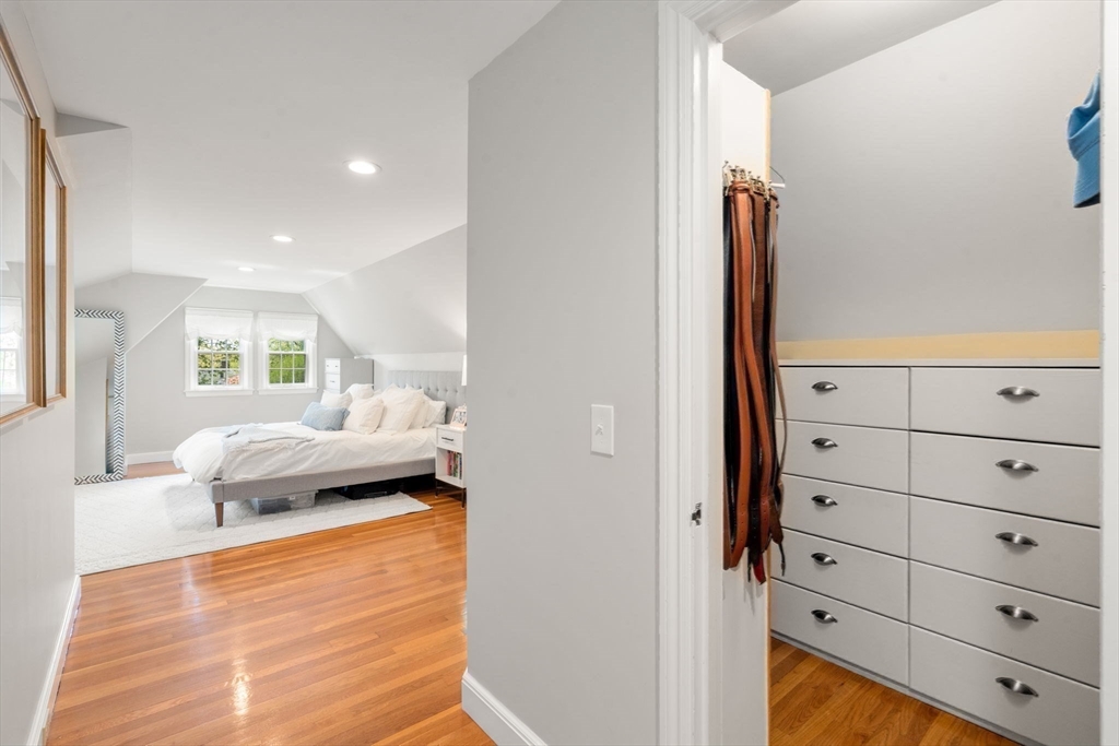 14 Standish Rd