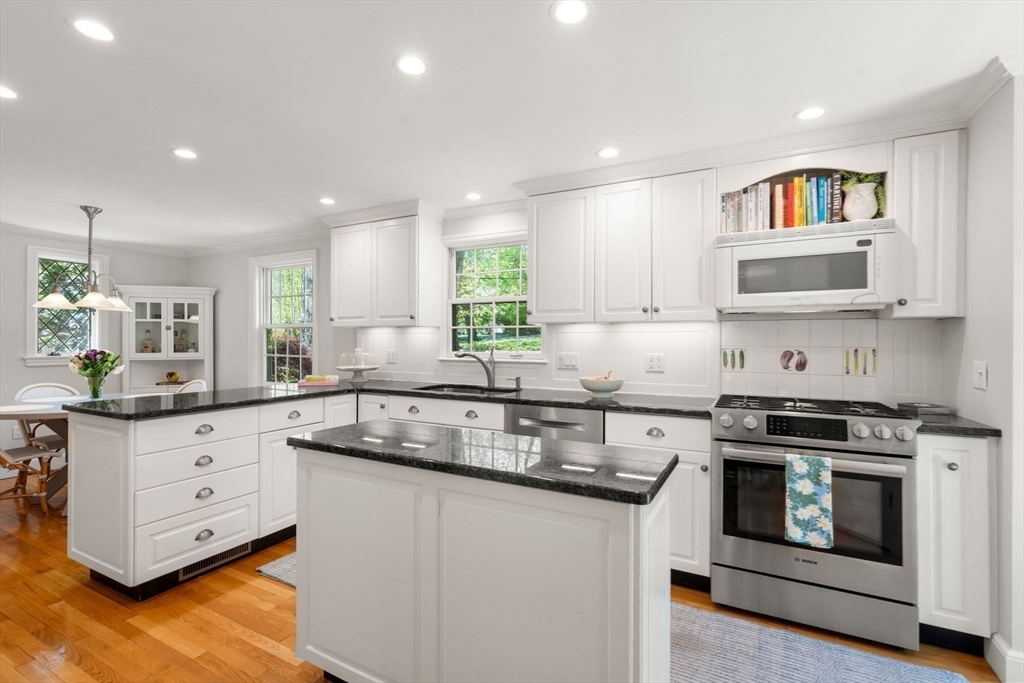 14 Standish Rd