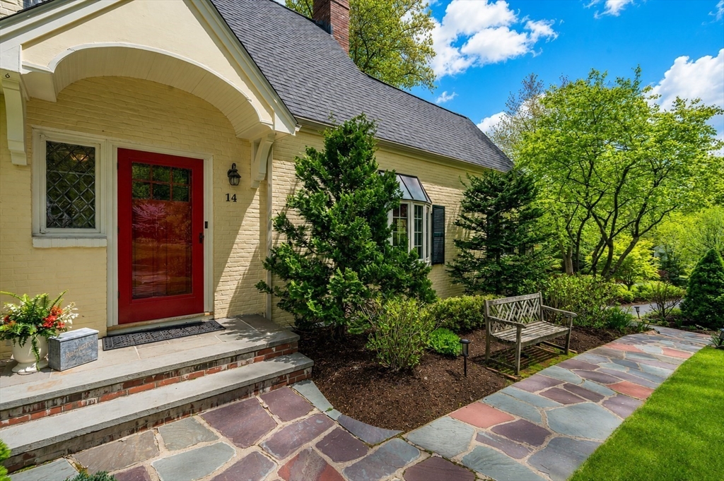 14 Standish Rd