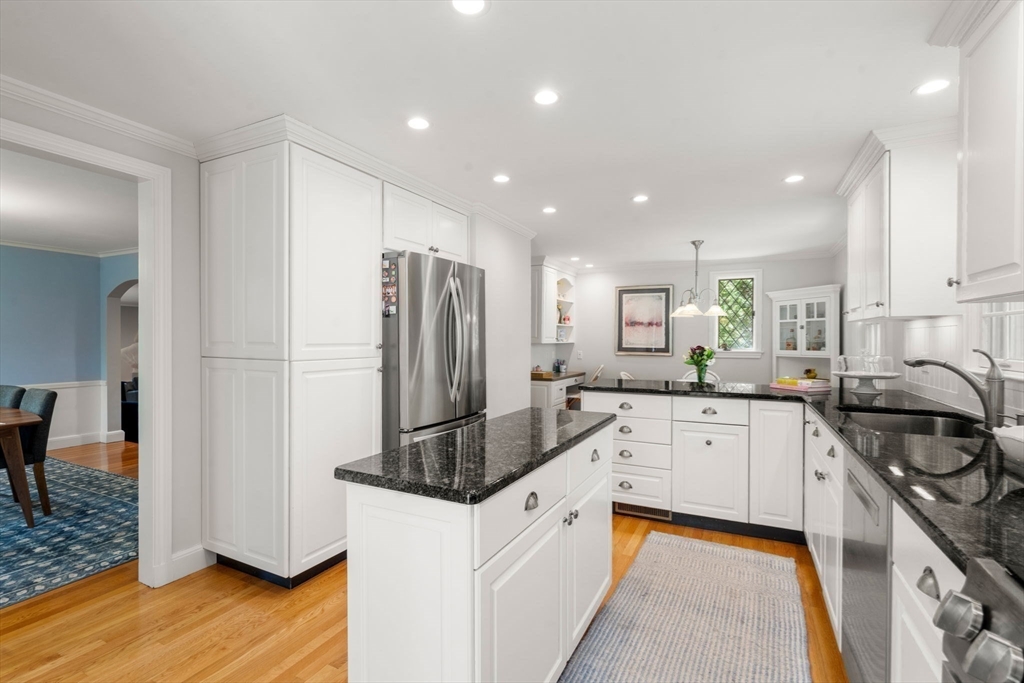 14 Standish Rd