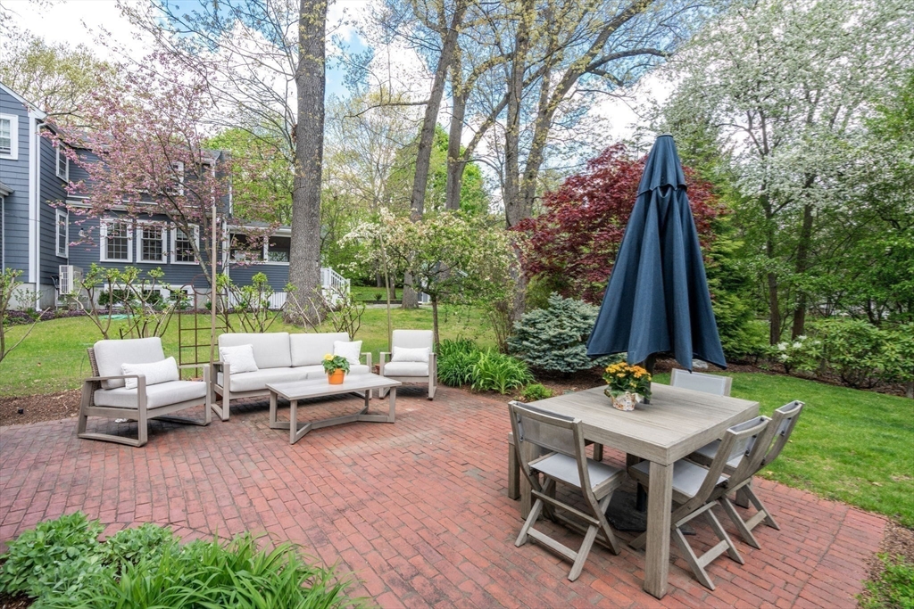 14 Standish Rd