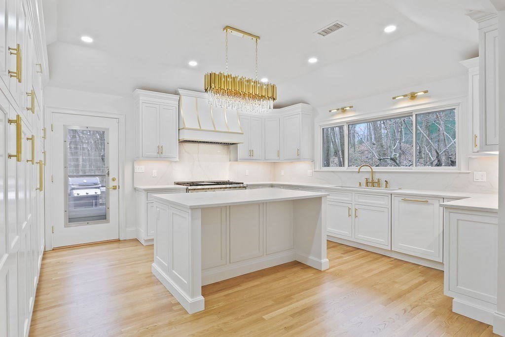 80 Doublet Hill Road