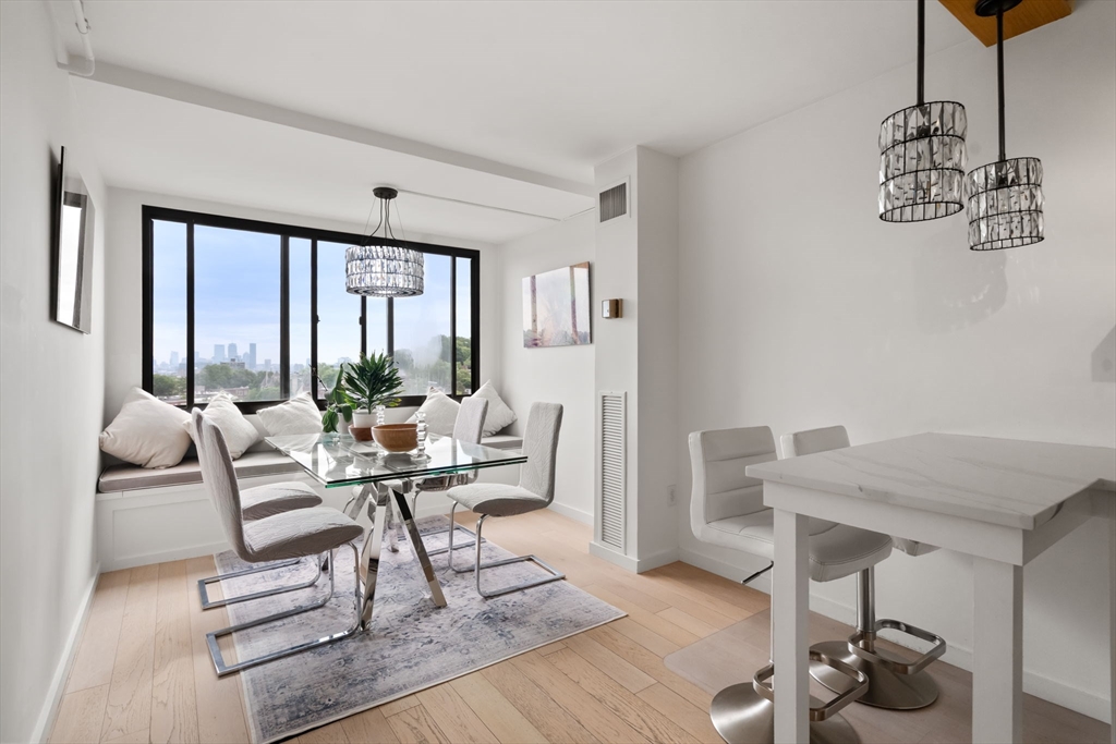 1731 Beacon St # 1403