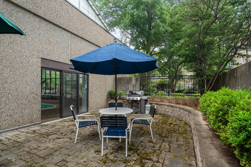 1731 Beacon St # 1403