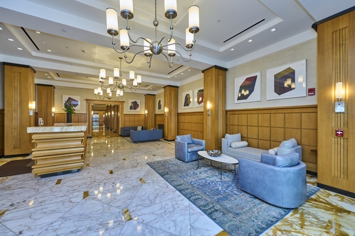 400 Stuart Street # 16K