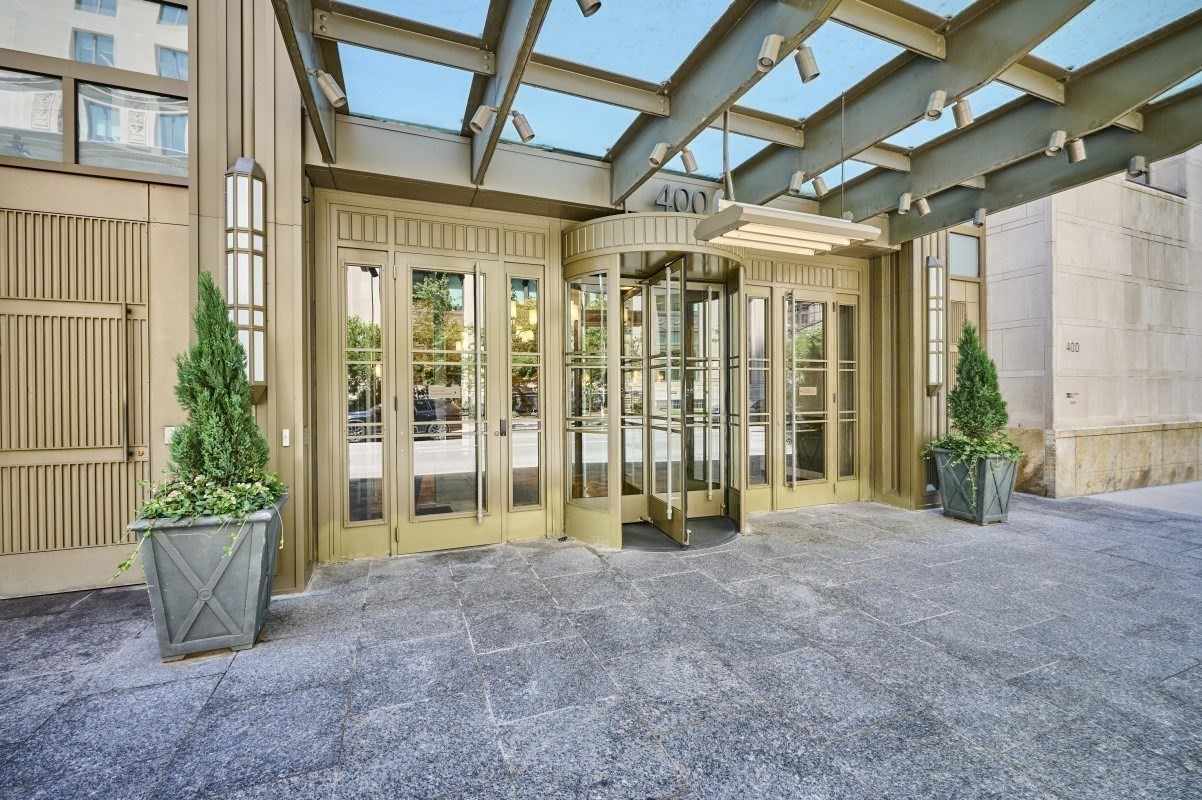 400 Stuart Street # 16K