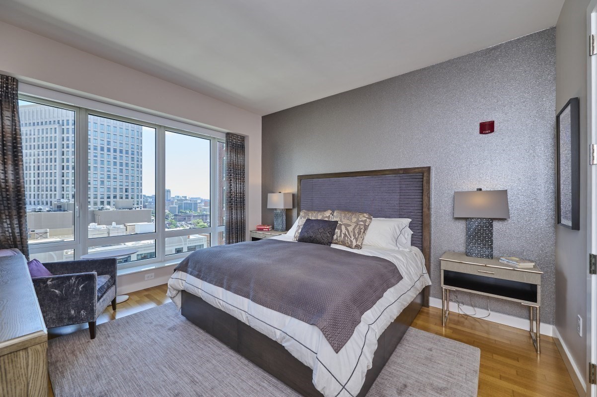 400 Stuart Street # 16K