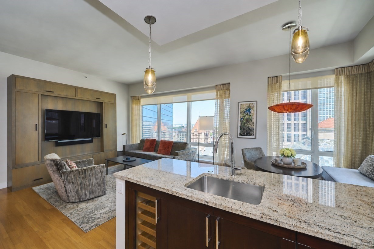 400 Stuart Street # 16K