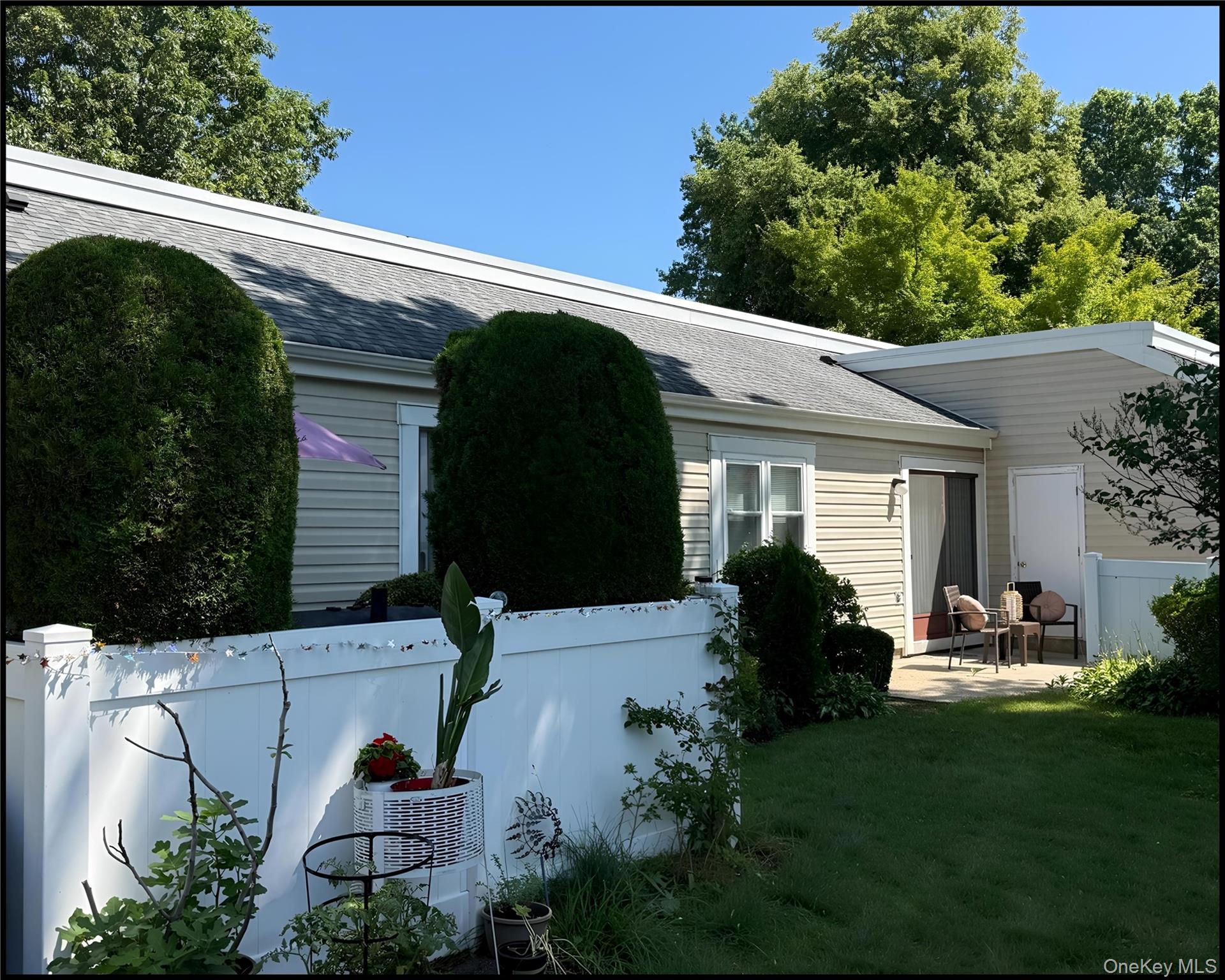 1203 Cabot Court