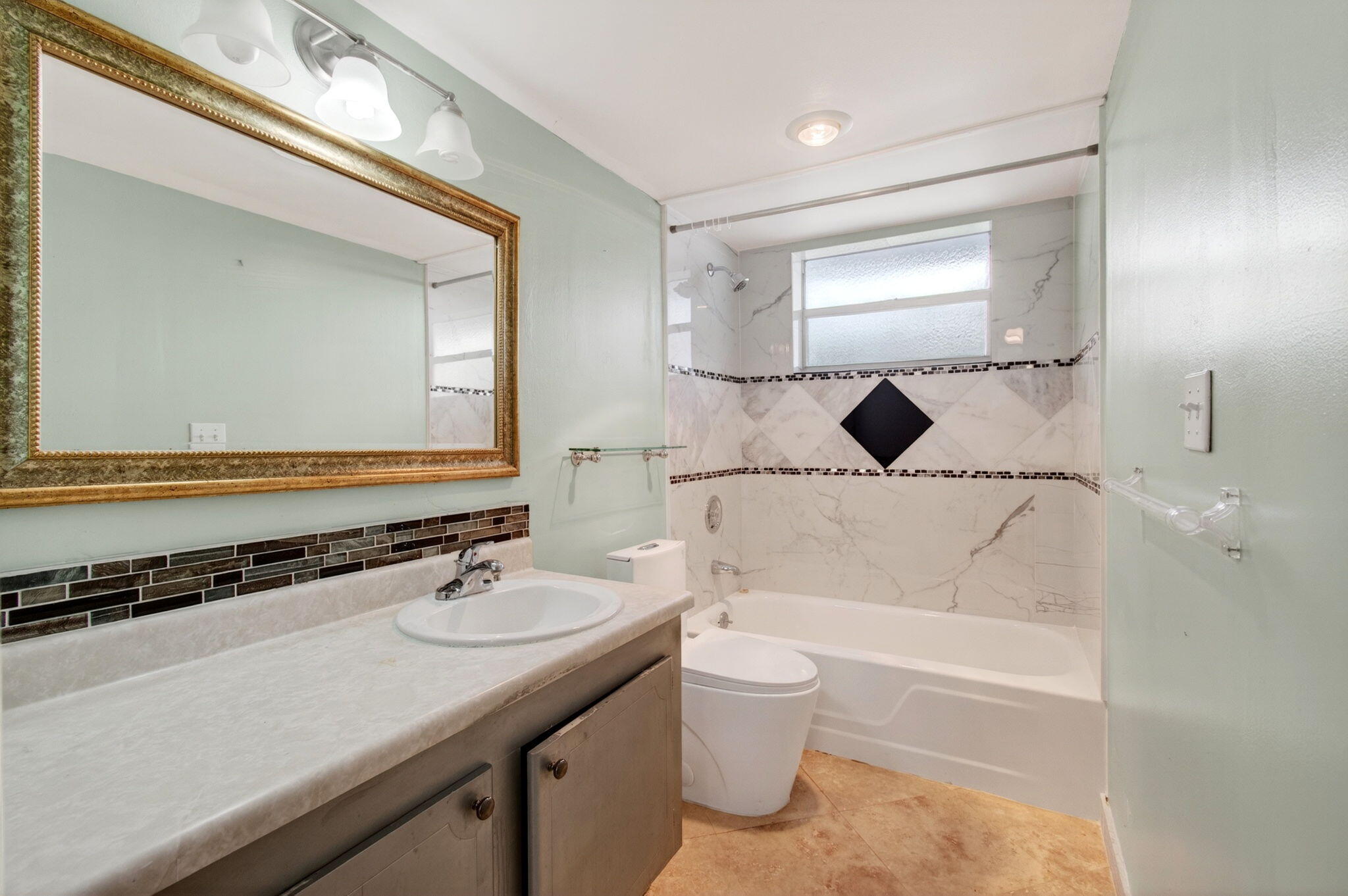 1810 New Palm Way 316