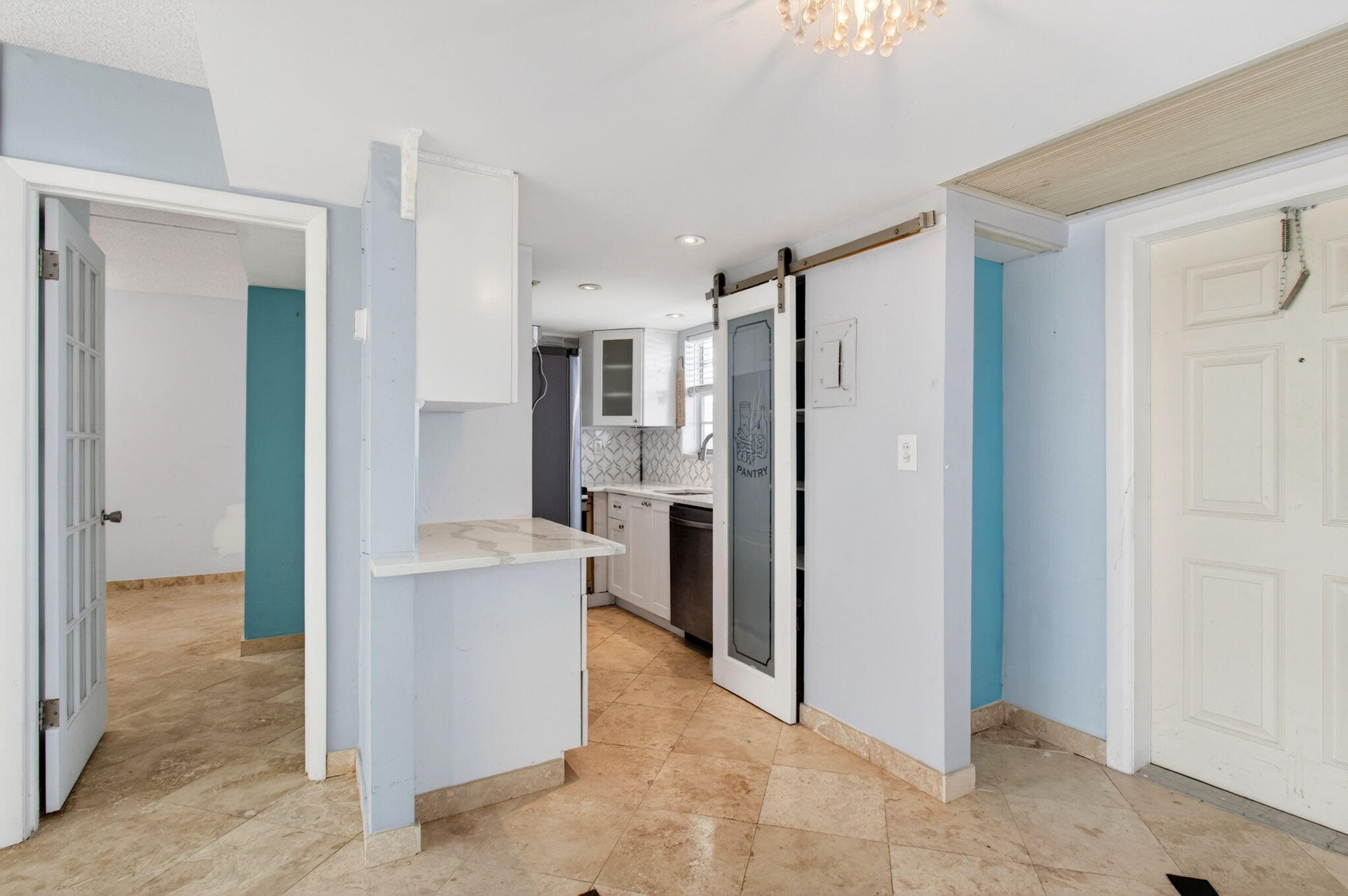 1810 New Palm Way 316