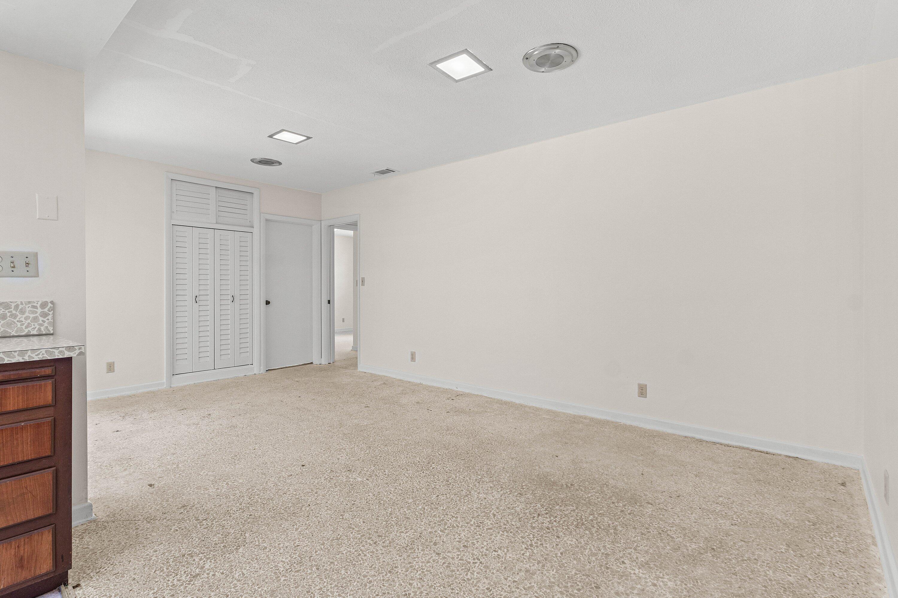 1000 NW 7th Street