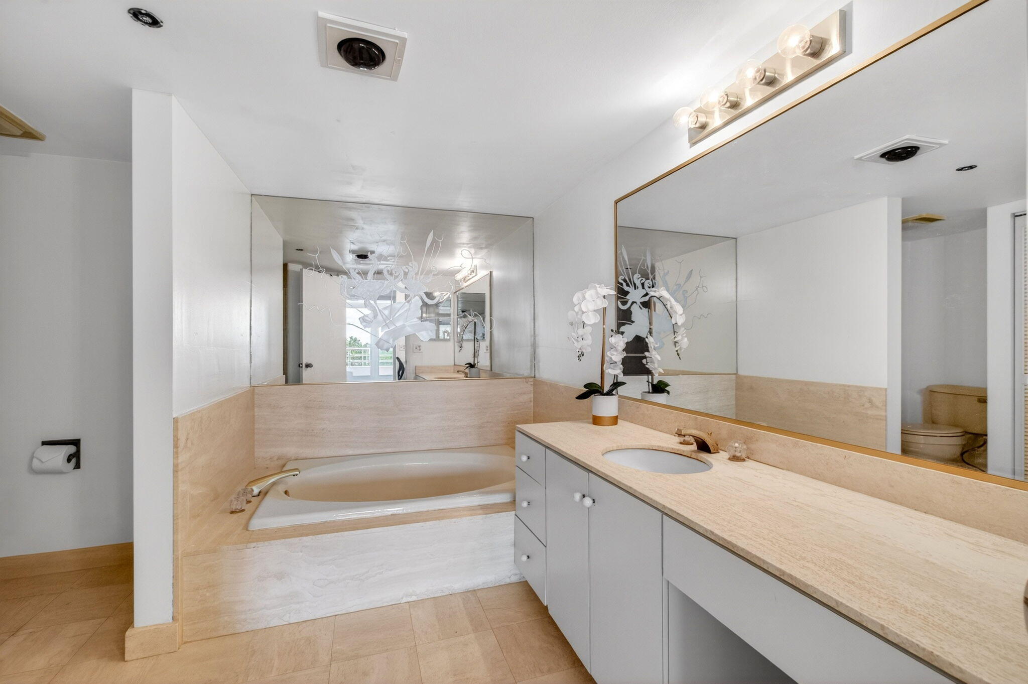 4201 N Ocean Boulevard C 307