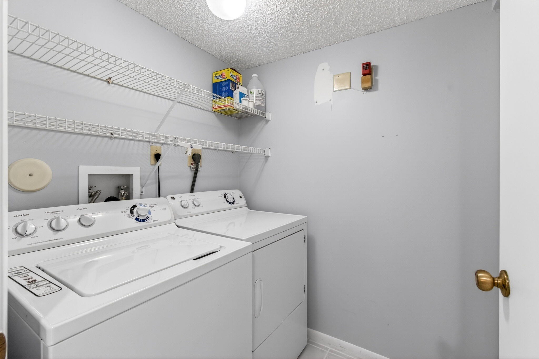 6655 Kensington Lane