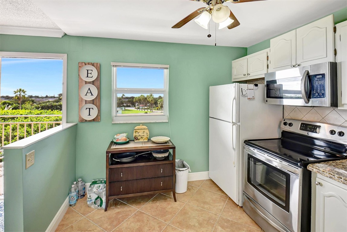 2520 NE 1st Ct 410