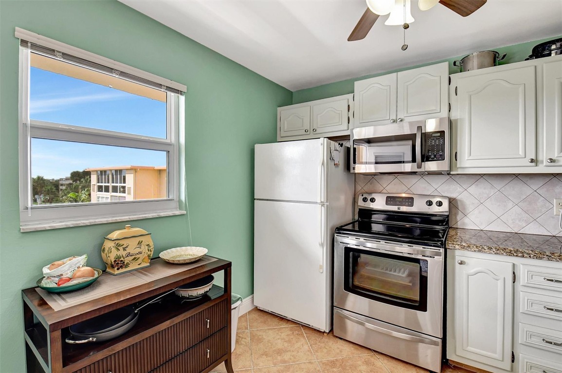 2520 NE 1st Ct 410