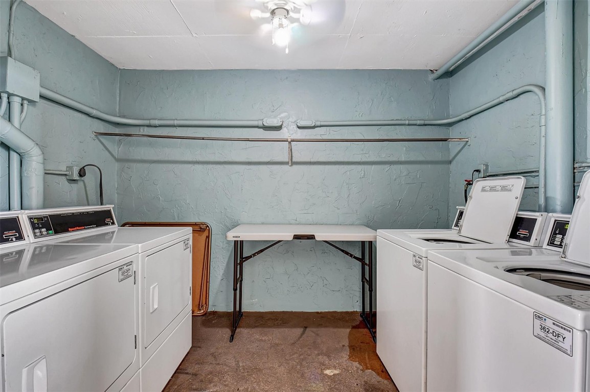 2520 NE 1st Ct 410