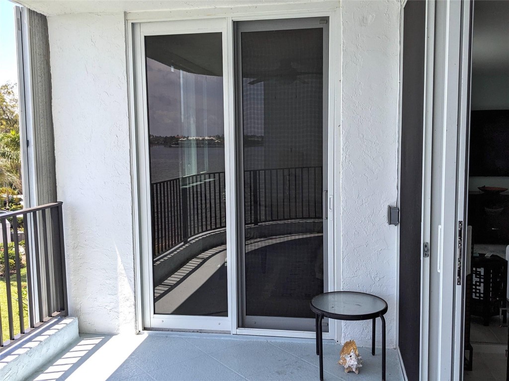 8200 E Lakeshore Dr 302