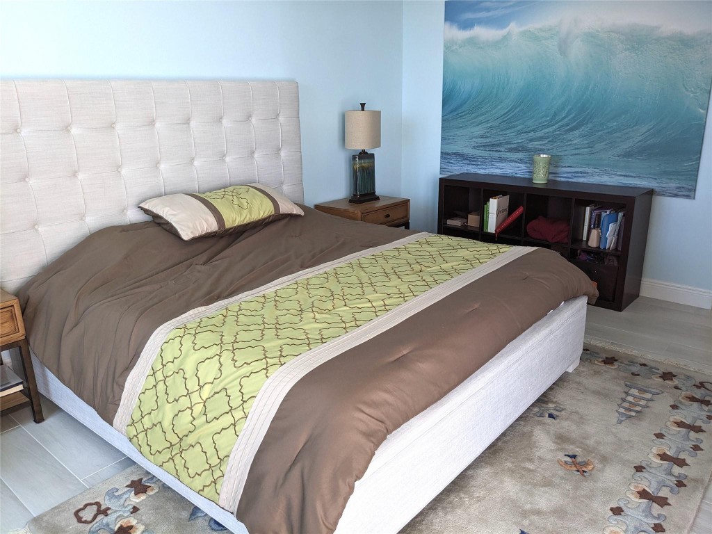 8200 E Lakeshore Dr 302