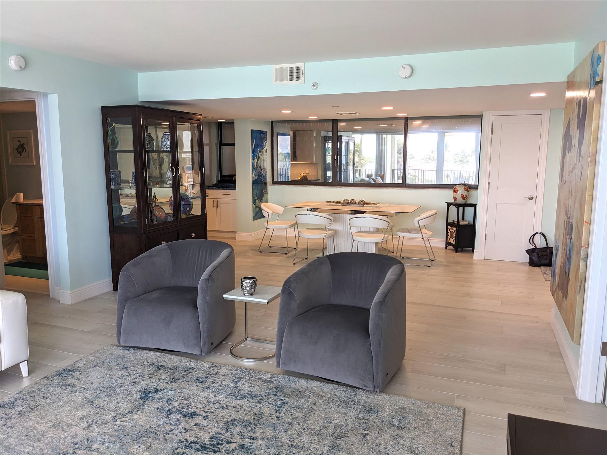 8200 E Lakeshore Dr 302