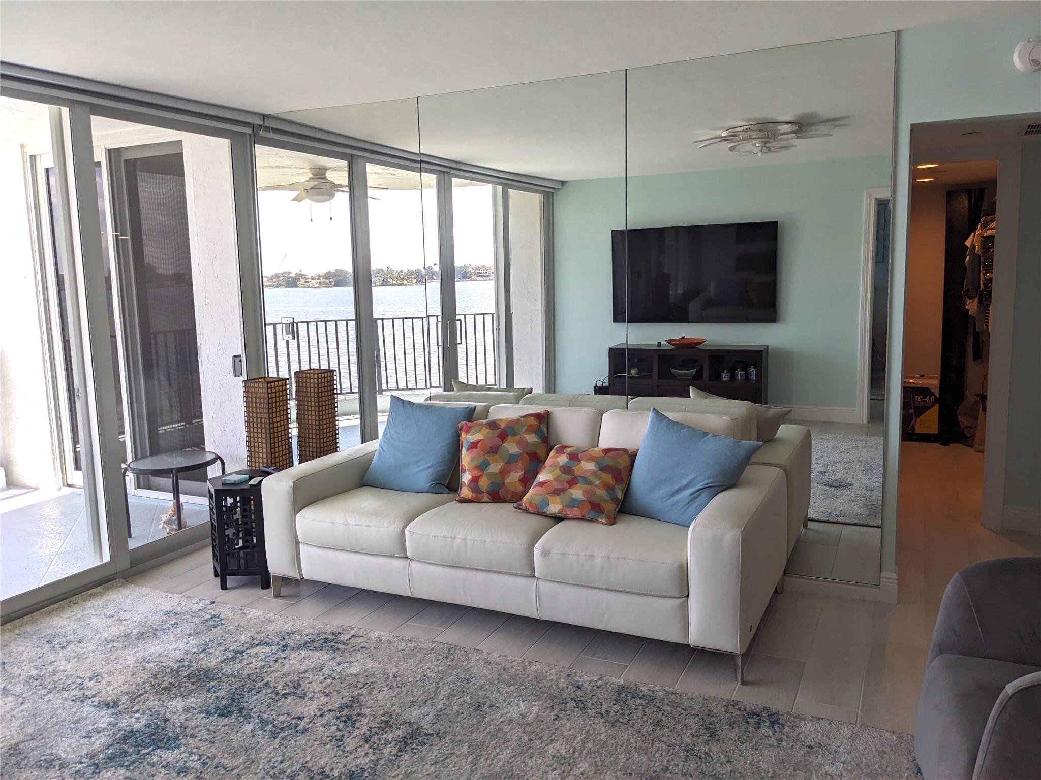 8200 E Lakeshore Dr 302