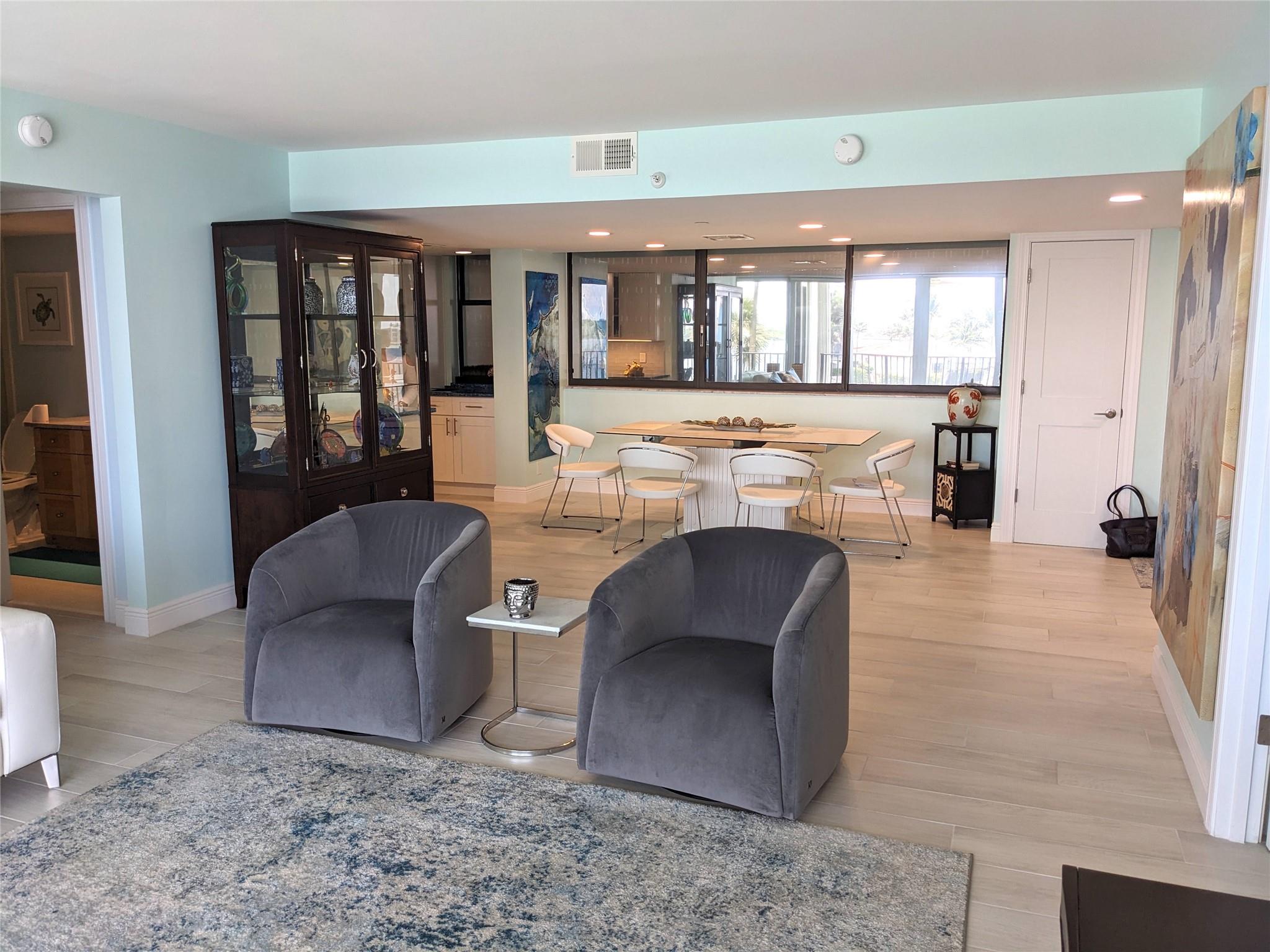 8200 E Lakeshore Dr 302