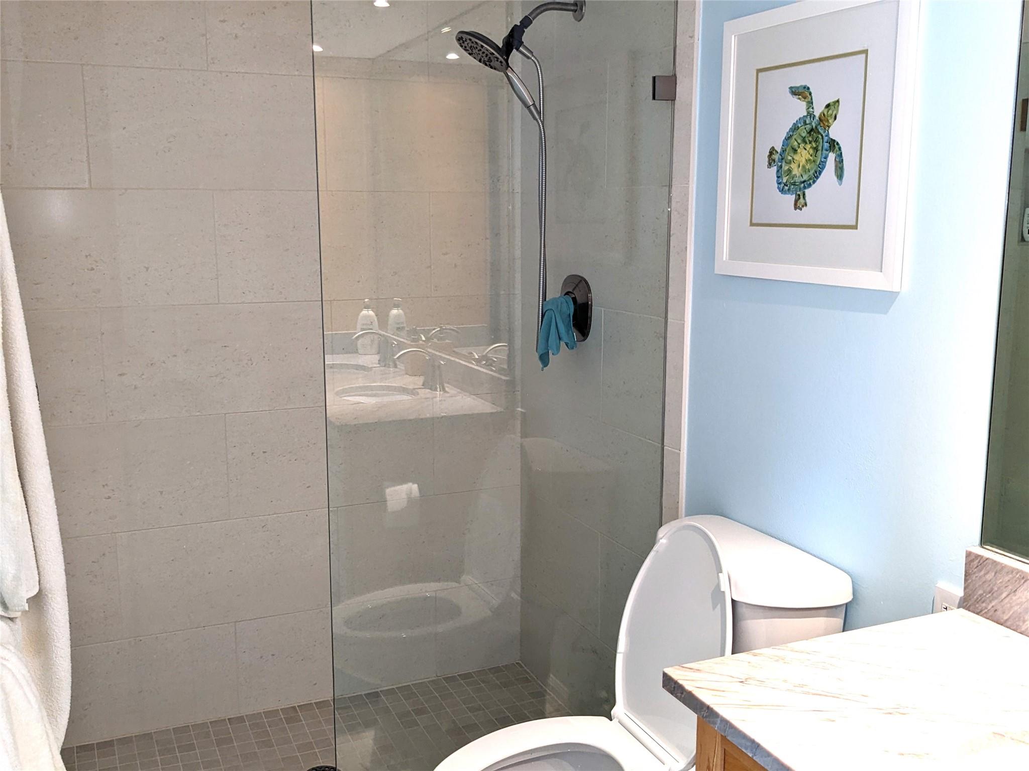 8200 E Lakeshore Dr 302