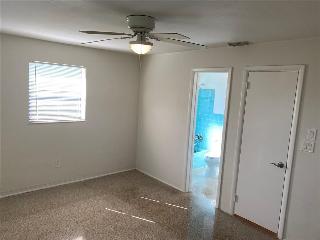 836 NE 4th Ct