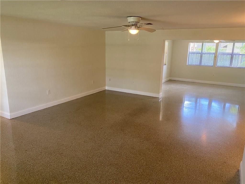 836 NE 4th Ct