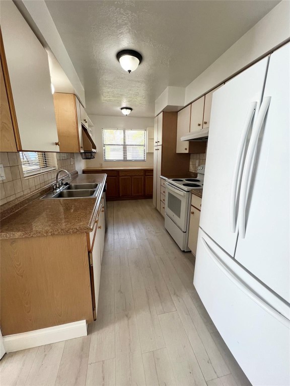 836 NE 4th Ct