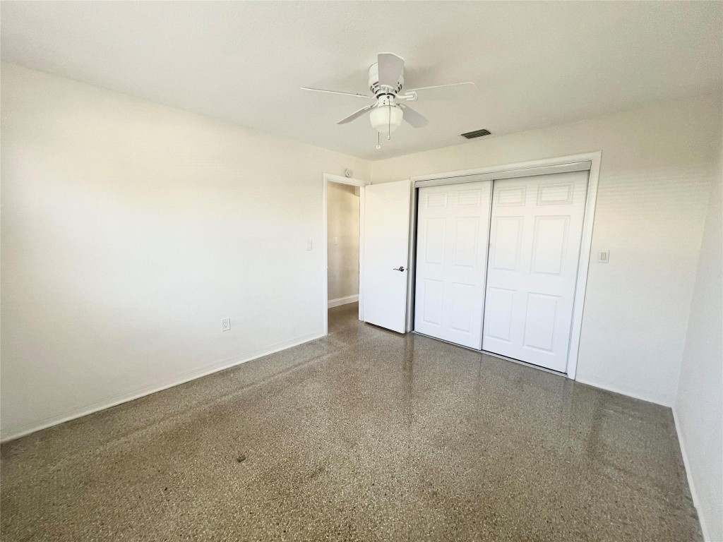 836 NE 4th Ct