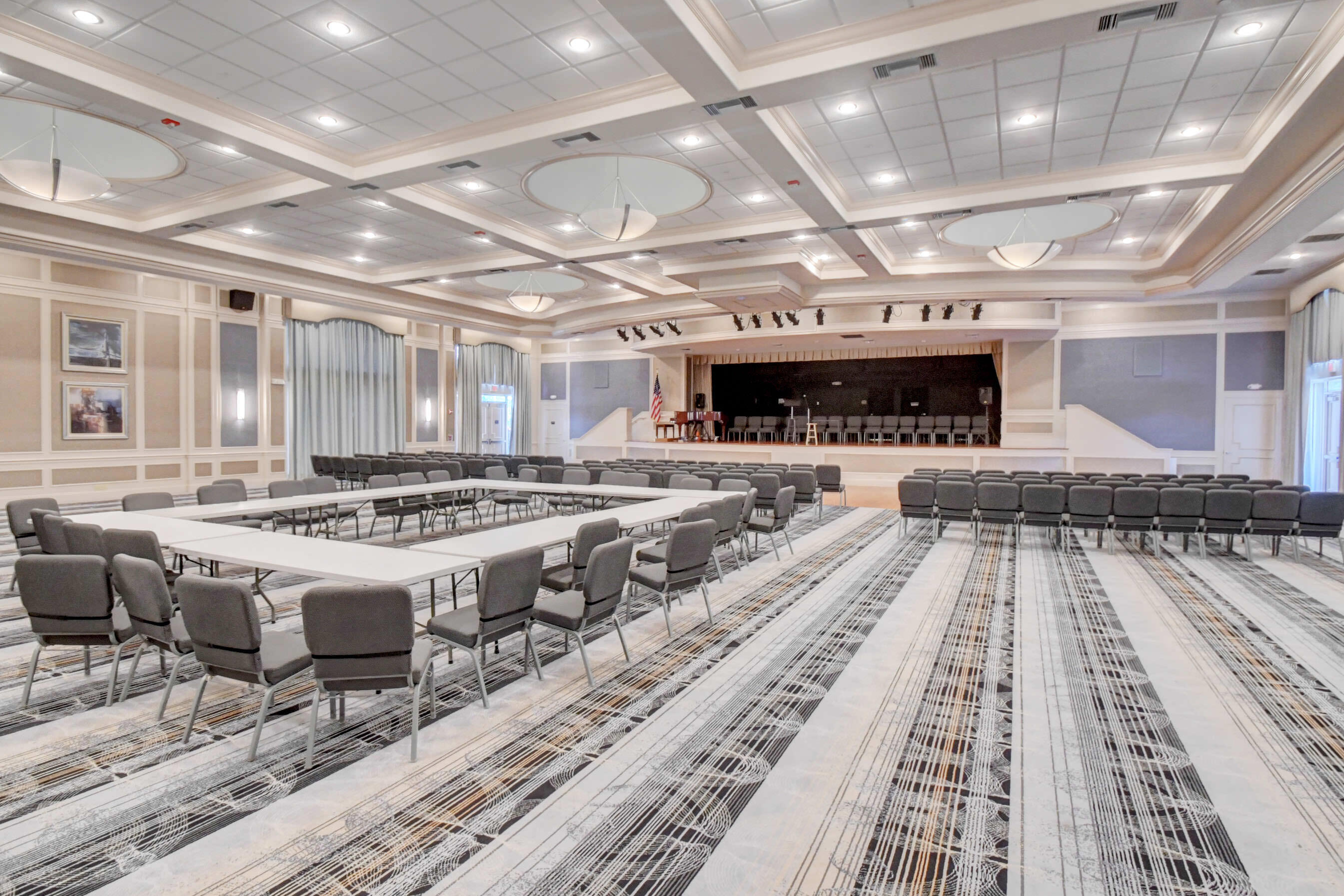 13587 Barcelona Lake Circle