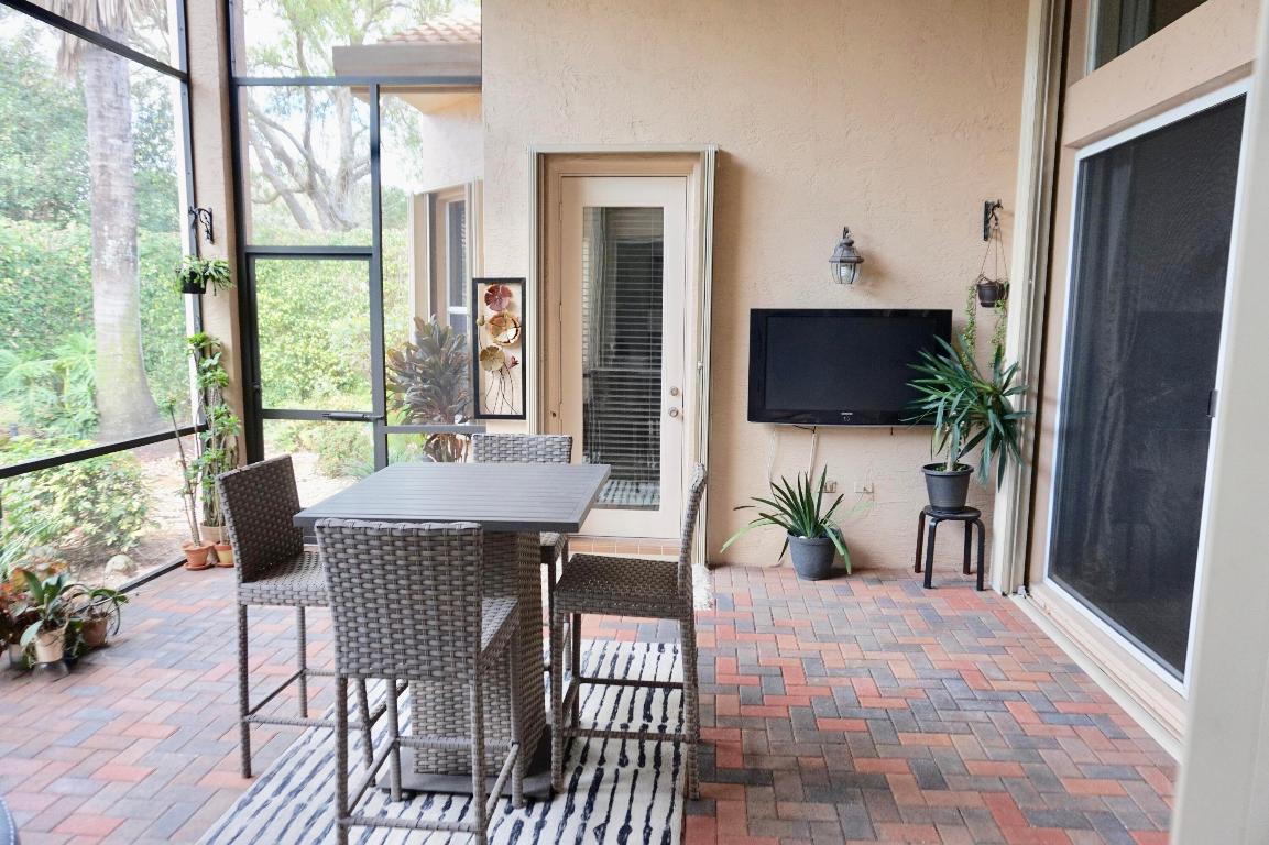 13587 Barcelona Lake Circle