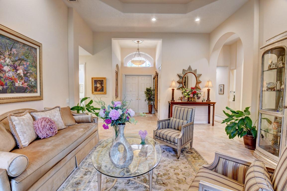 13587 Barcelona Lake Circle