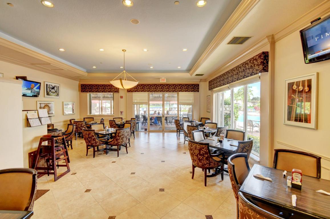 13587 Barcelona Lake Circle