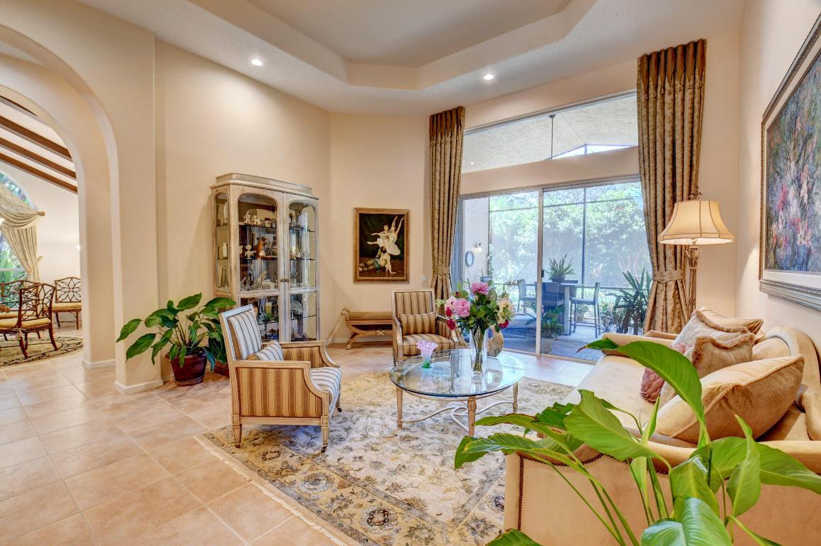 13587 Barcelona Lake Circle