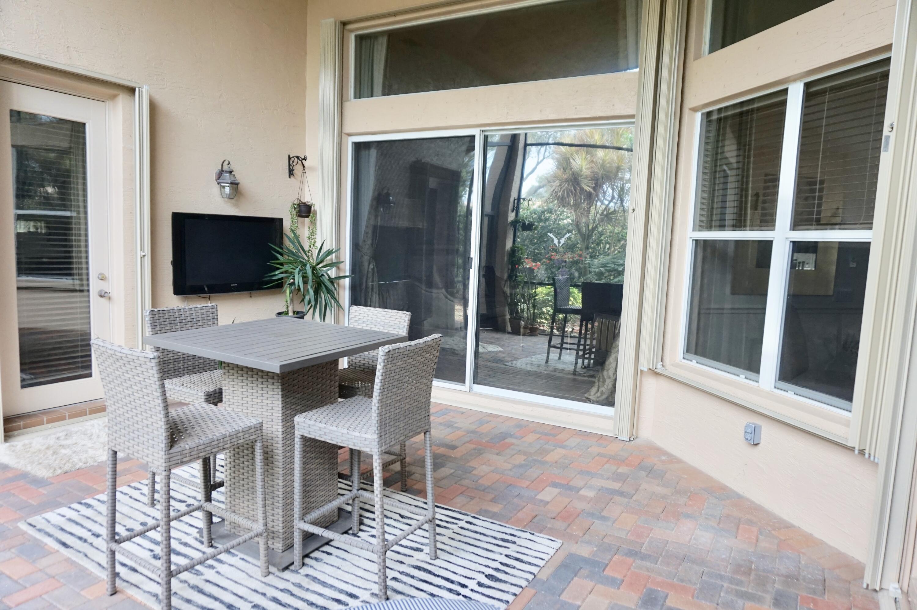 13587 Barcelona Lake Circle