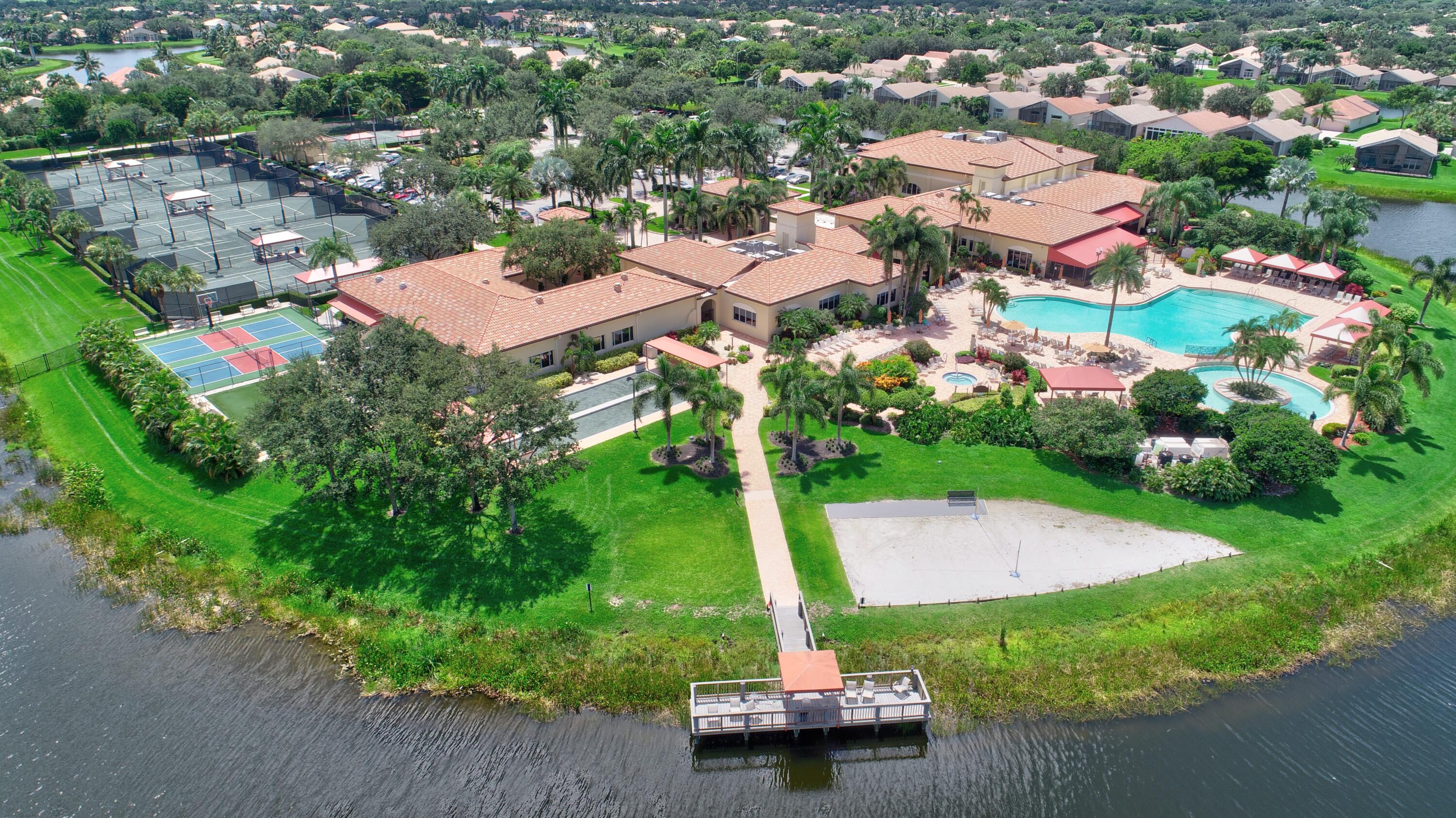 13587 Barcelona Lake Circle