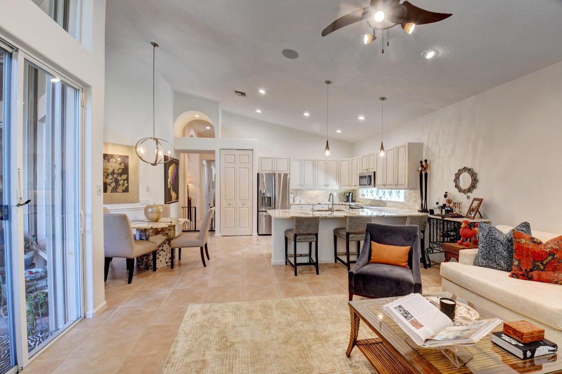 13587 Barcelona Lake Circle