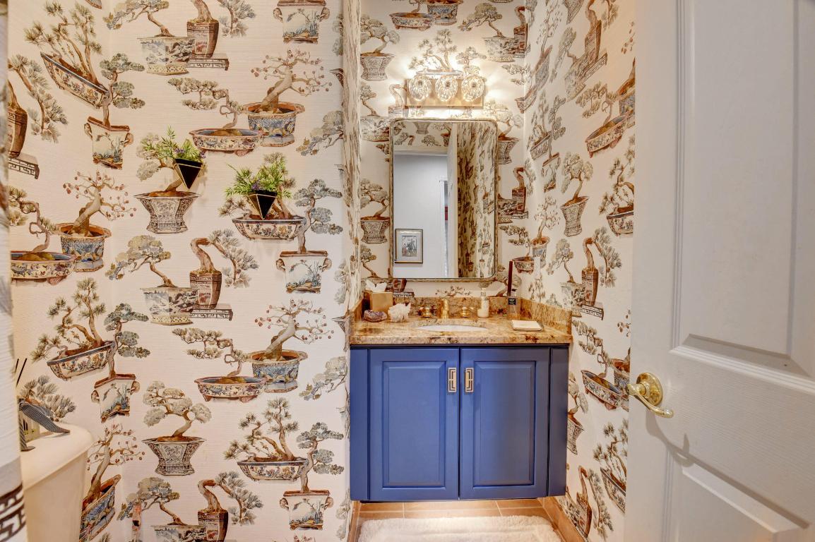 13587 Barcelona Lake Circle