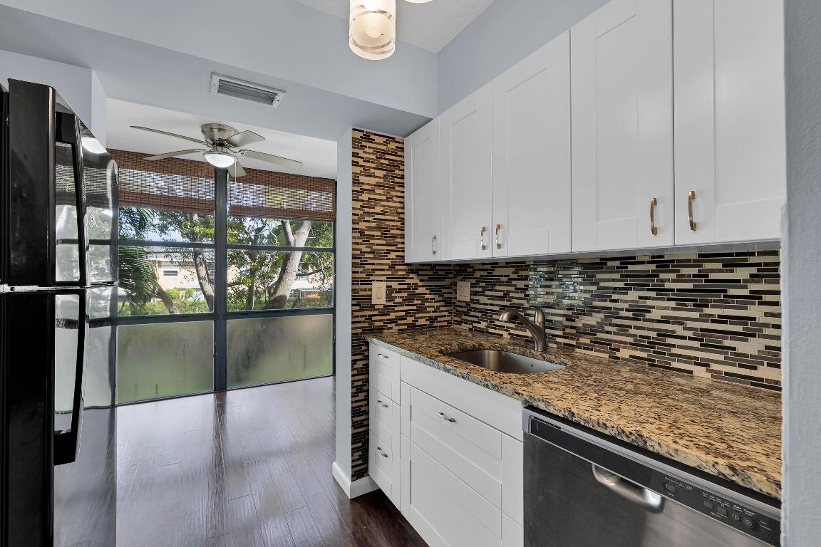 1120 Homewood Boulevard G202