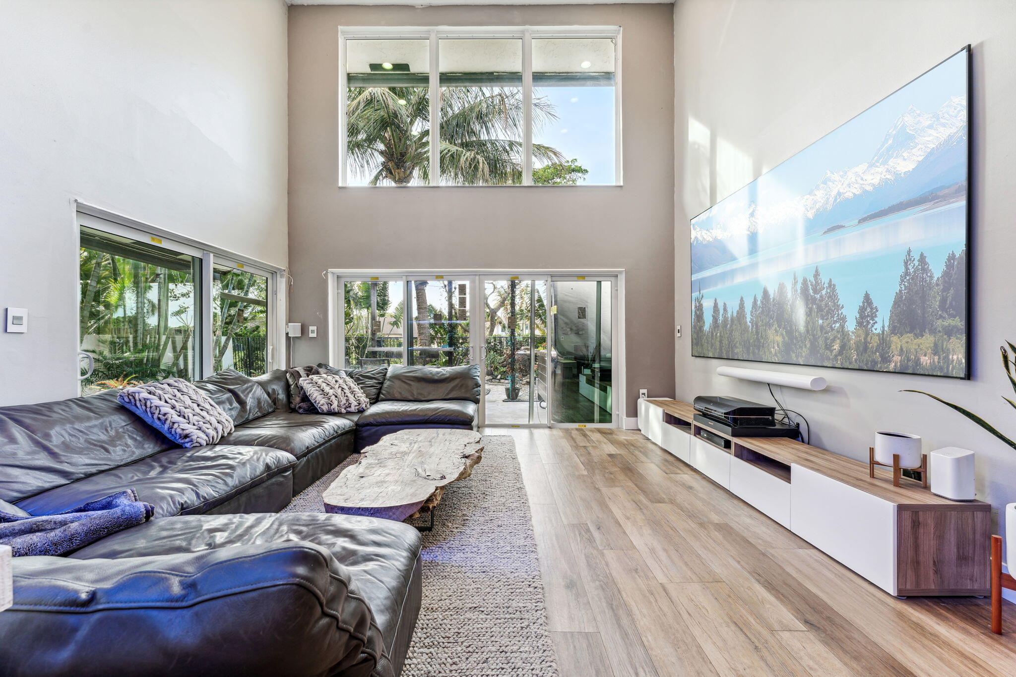 494 SW 28th Avenue