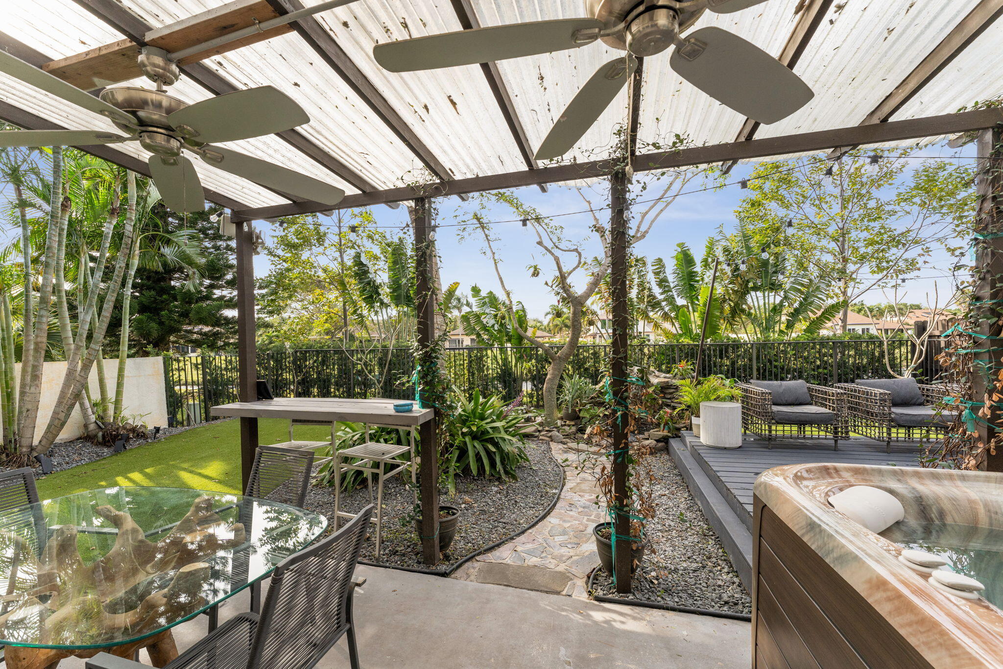 494 SW 28th Avenue