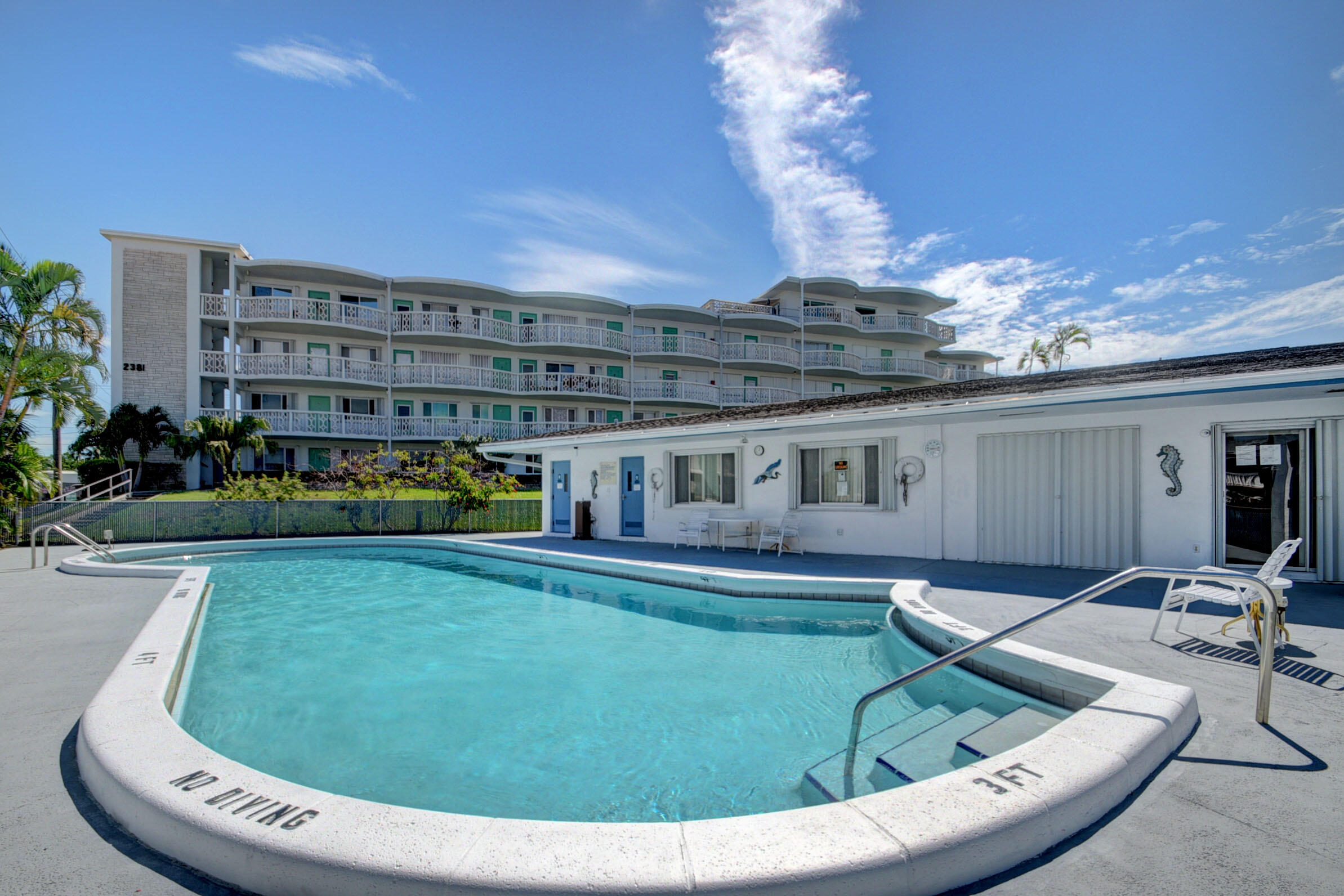 2480 Lake Osborne Drive 109