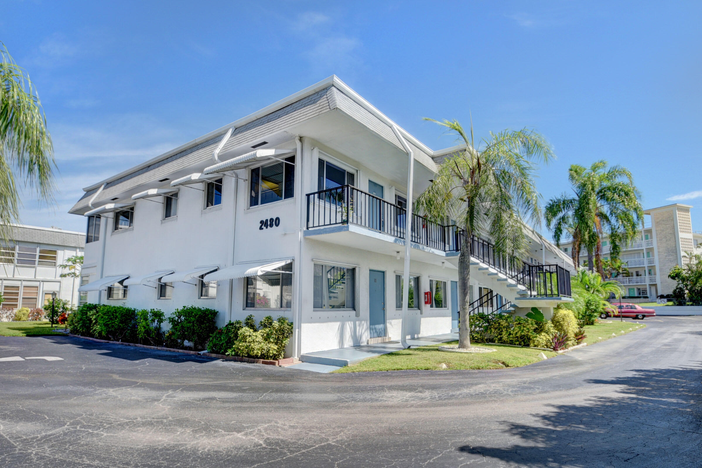 2480 Lake Osborne Drive 109