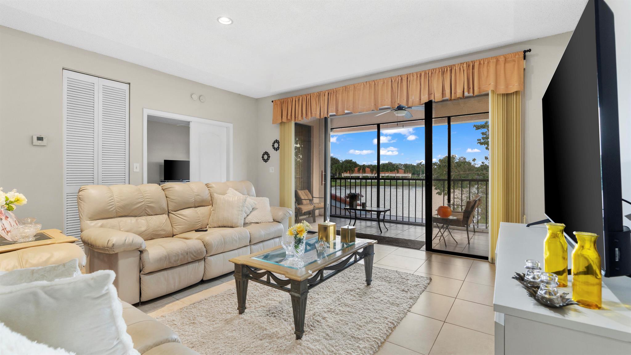 8640 Via Reale 73u / 2