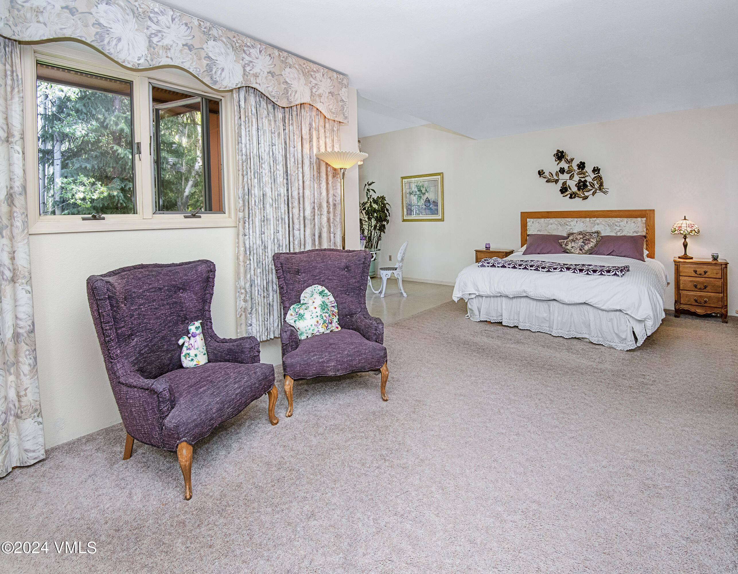 9001 Brush Creek Road