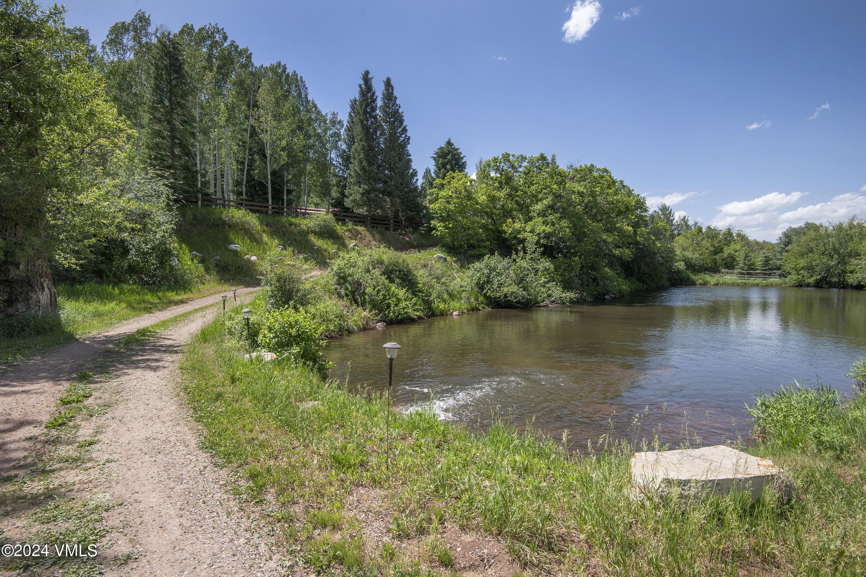 9001 Brush Creek Road